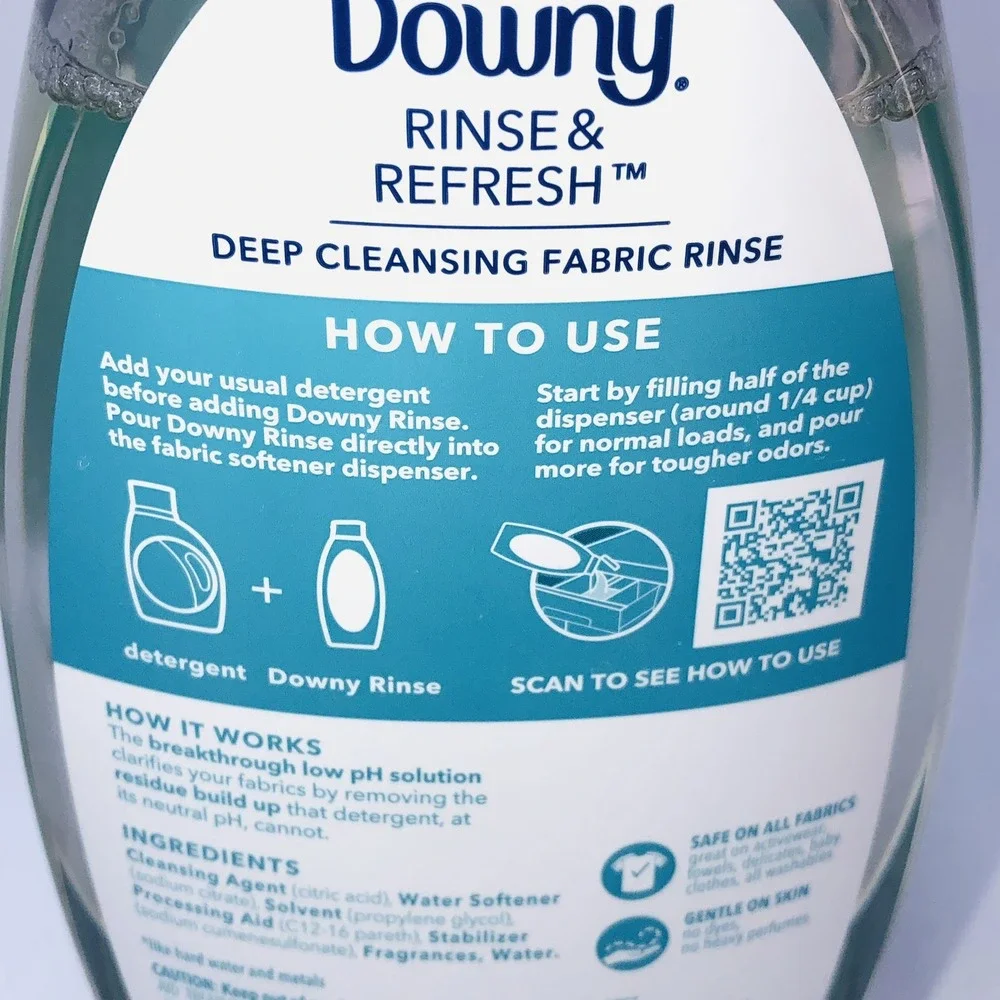 Downy RINSE & REFRESH Laundry Odor‎ Remover and Fabric Softener, Cool Cotton.